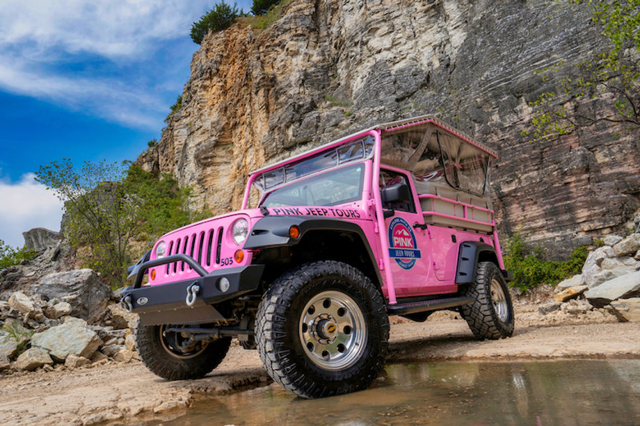 pink-jeep-adventure-tours